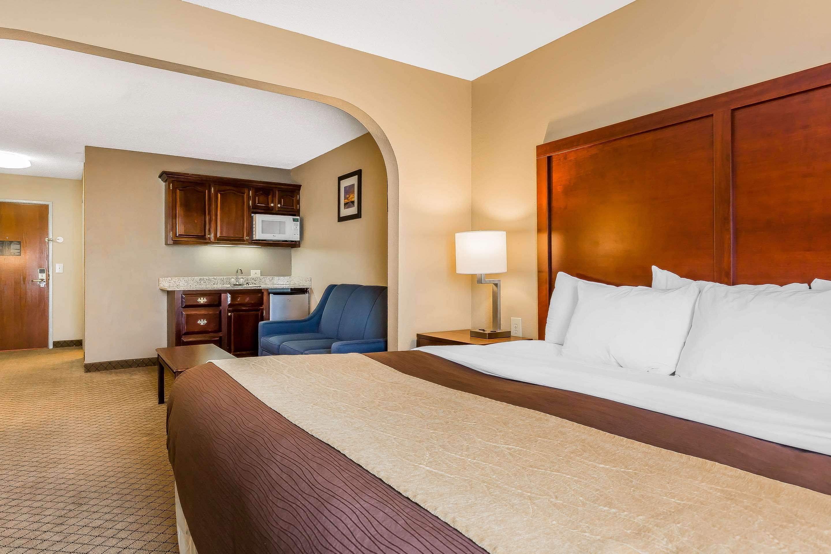 Comfort Inn & Suites Mishawaka-South Bend Extérieur photo