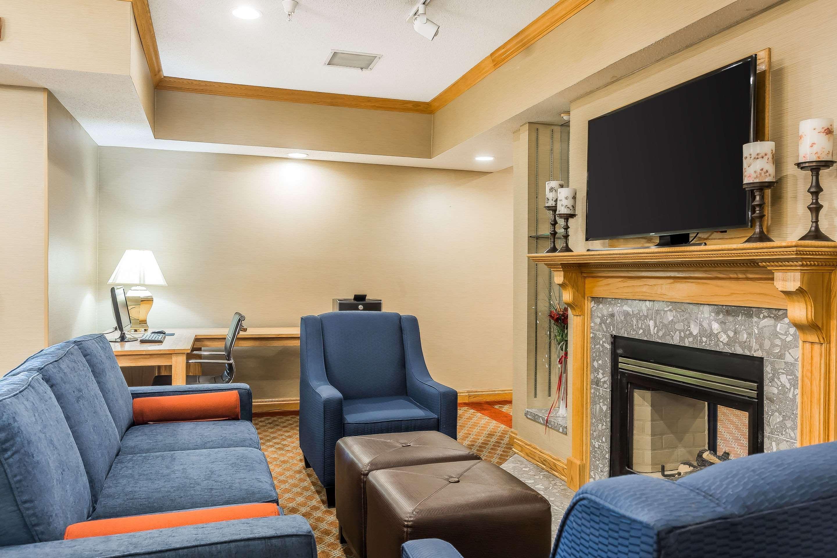 Comfort Inn & Suites Mishawaka-South Bend Extérieur photo
